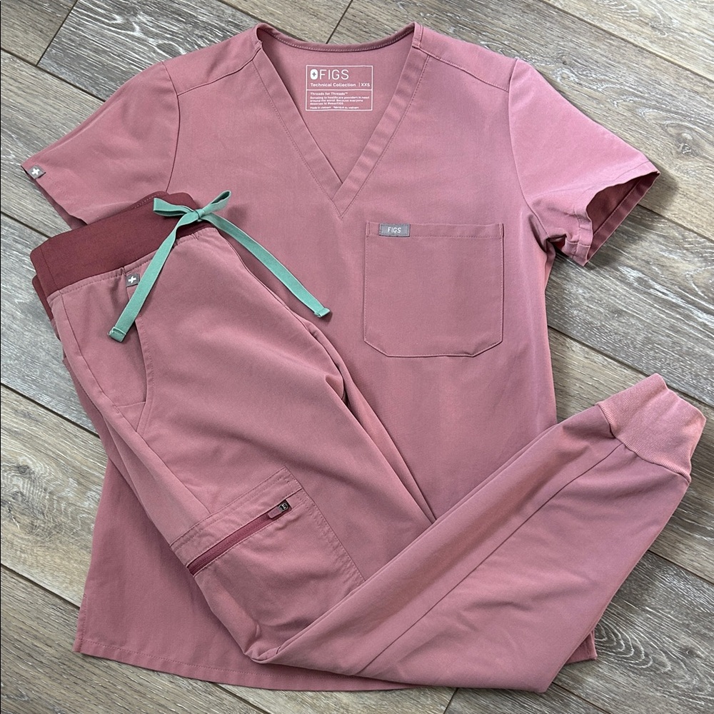 Figs Mauve Scrub Set